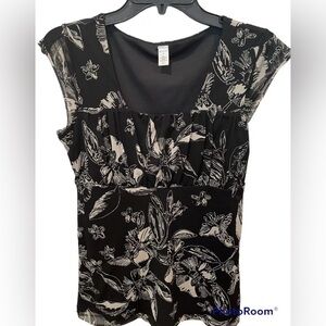 Merona top Womens size medium